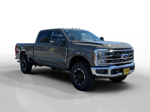 New 2026 Ford F250 Lariat w/ Tremor Off-Road Package AWD/4WD image 7