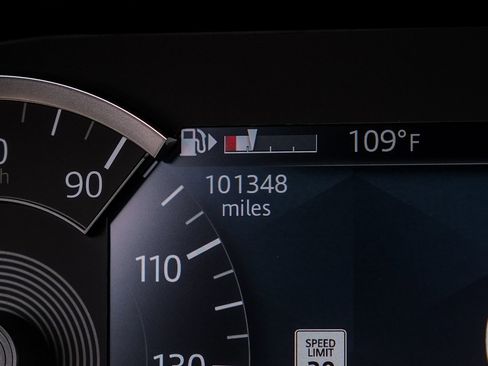 Used 2021 Land Rover Range Rover Evoque R-Dynamic S image 16