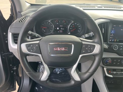Used 2023 GMC Terrain SLE w/ Driver Convenience Package image 18