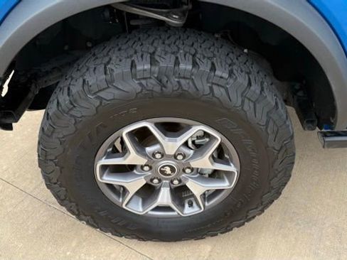 Used 2023 Ford Bronco Badlands AWD/4WD image 11