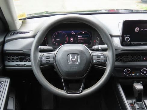 Certified 2023 Honda Accord LX image 17