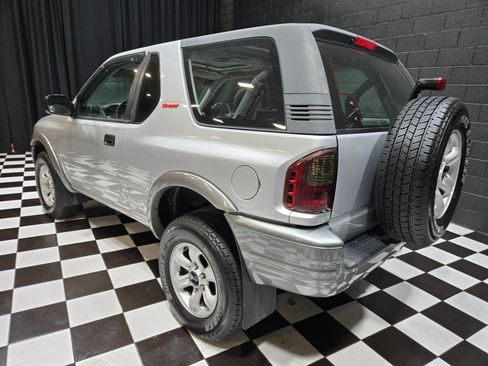 Used 2002 Isuzu Rodeo Sport RWD image 4