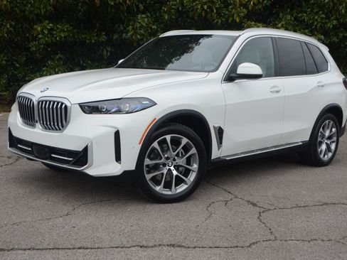 Used 2026 BMW X5 xDrive40i AWD/4WD image 10