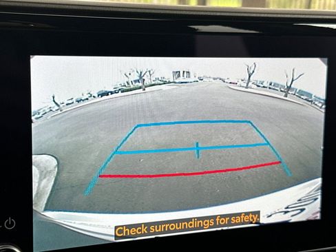 Certified 2024 Toyota Highlander XLE image 24