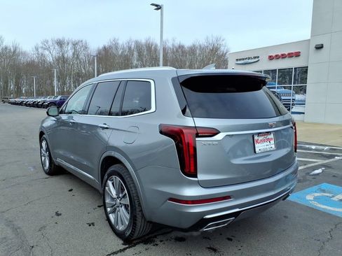 Used 2024 Cadillac XT6 Premium Luxury w/ LPO, Floor Liner Package FWD image 8