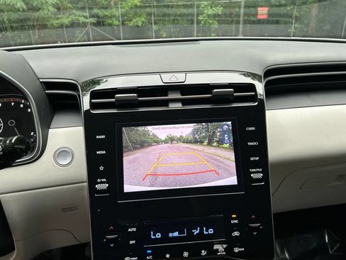 Used 2024 Hyundai Tucson SEL FWD image 19