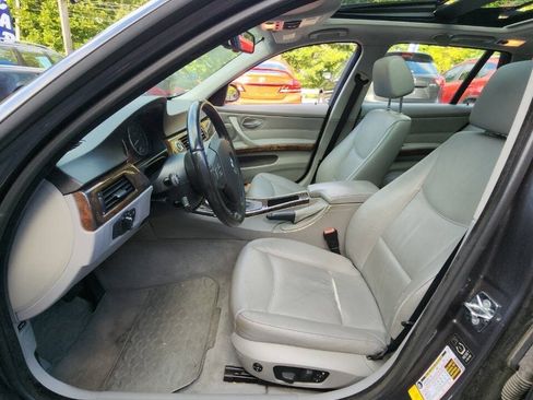 Used 2007 BMW 328i Wagon RWD image 9