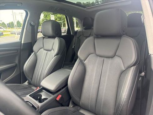 Certified 2023 Audi Q5 2.0T Premium Plus w/ Premium Plus Package AWD/4WD image 12