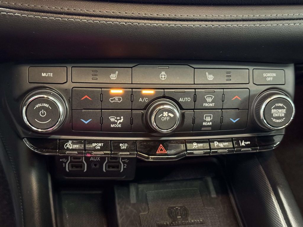 Used 2022 Dodge Durango GT AWD/4WD image 29