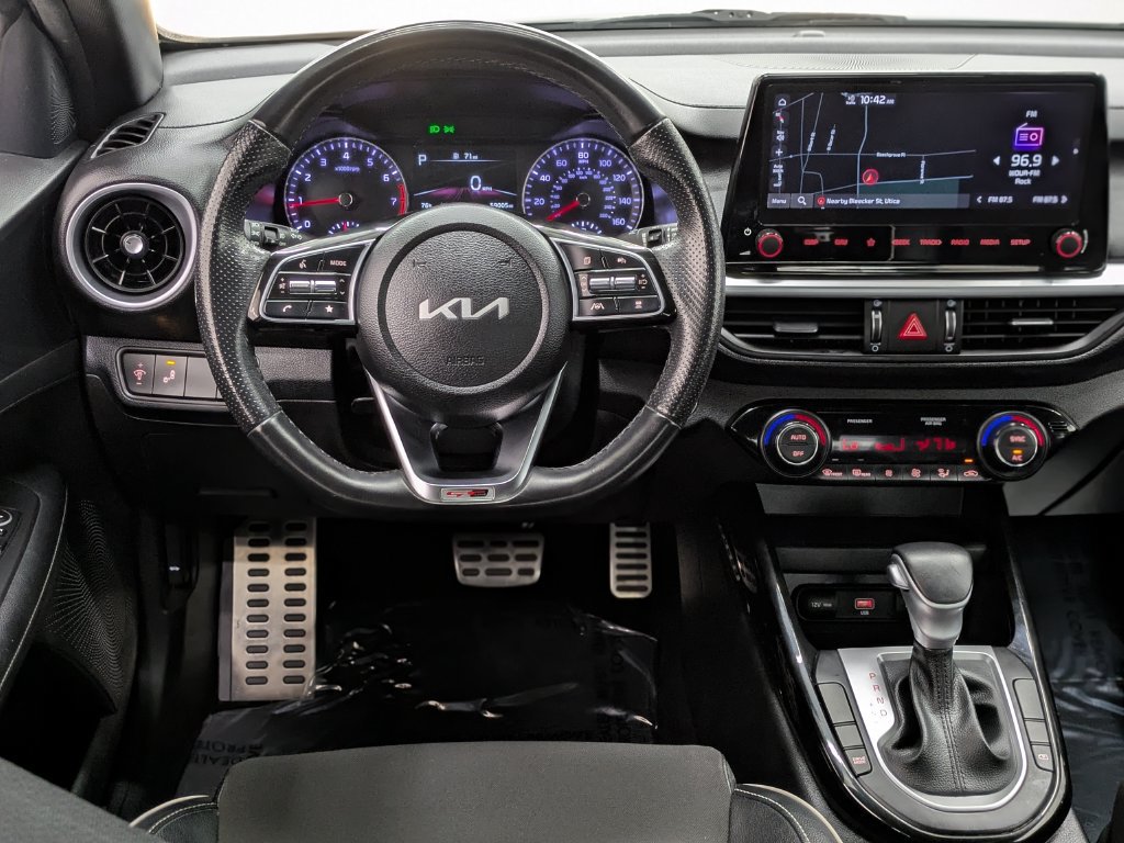 Used 2023 Kia Forte GT-Line w/ GT-Line Technology Package FWD image 4