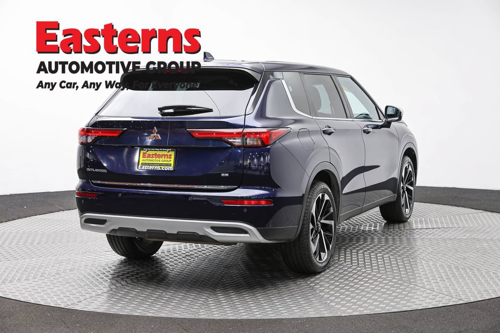Used 2023 Mitsubishi Outlander SE AWD/4WD image 7