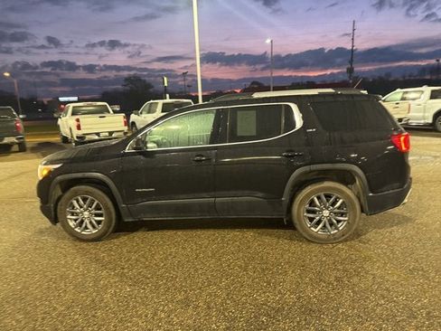 Used 2017 GMC Acadia SLT image 6