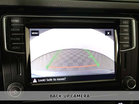 Used 2017 Volkswagen Jetta GLI image 7