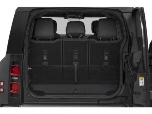 Used 2025 Land Rover Defender 130 S image 11