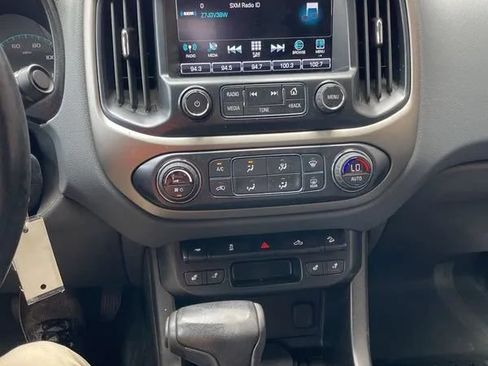 Used 2018 Chevrolet Colorado Z71 AWD/4WD image 23