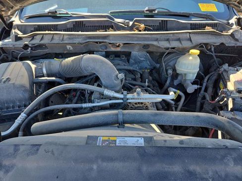 Used 2013 RAM 1500 Express image 34