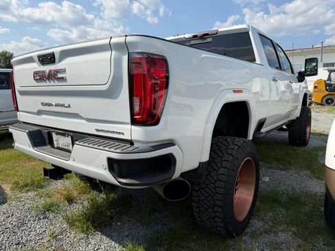 Used 2020 GMC Sierra 2500 Denali w/ Denali Ultimate Package AWD/4WD image 4
