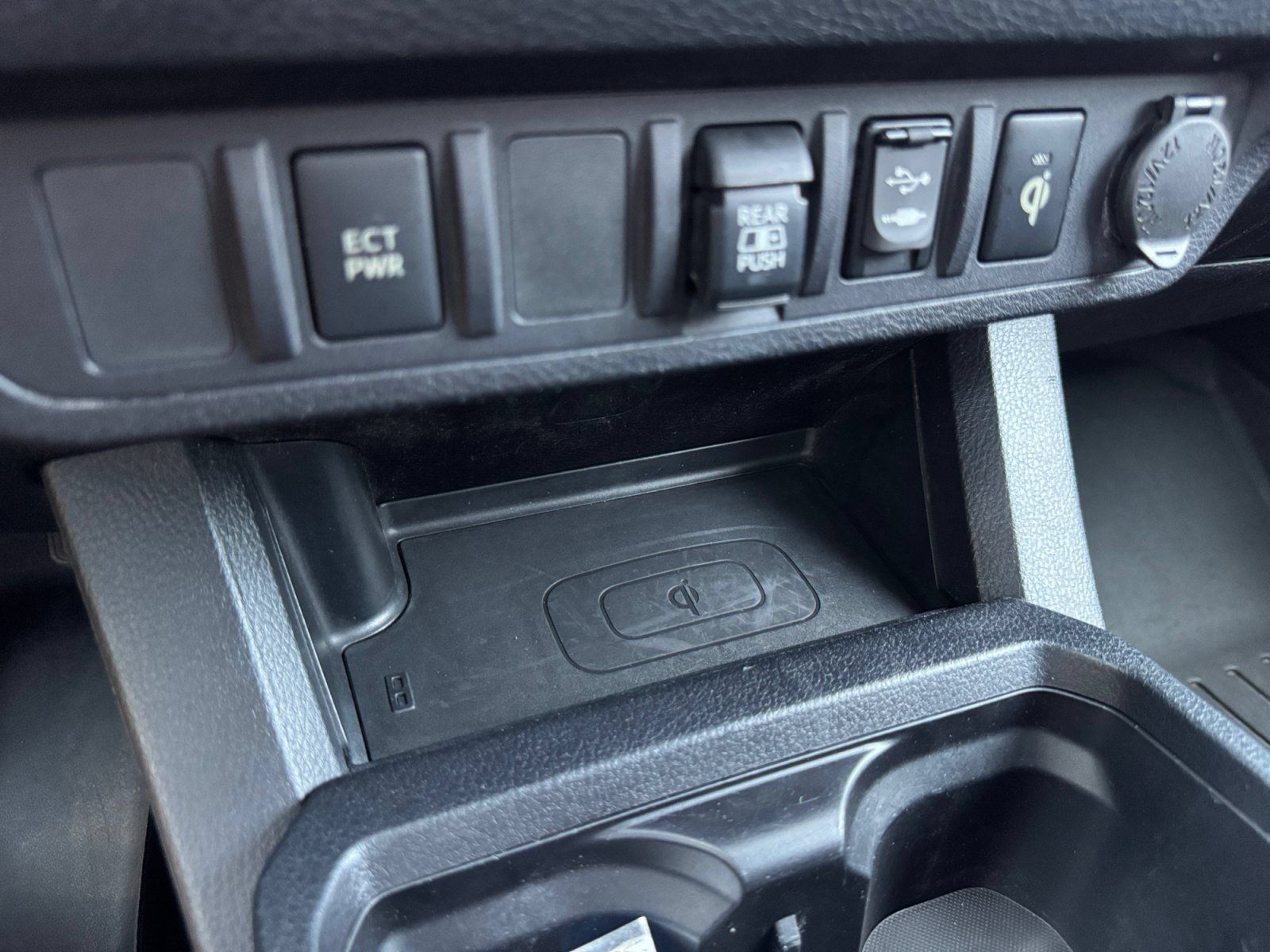 Used 2019 Toyota Tacoma TRD Off-Road AWD/4WD image 20
