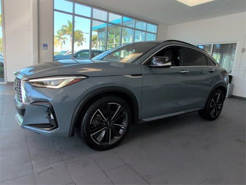 Used 2023 INFINITI QX55 Essential image 4