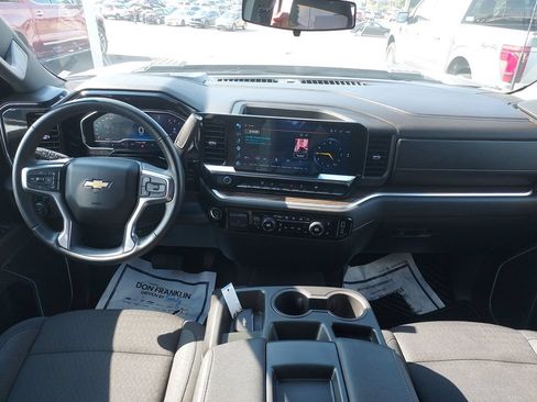 Used 2025 Chevrolet Silverado 2500 LT w/ Convenience Package AWD/4WD image 15