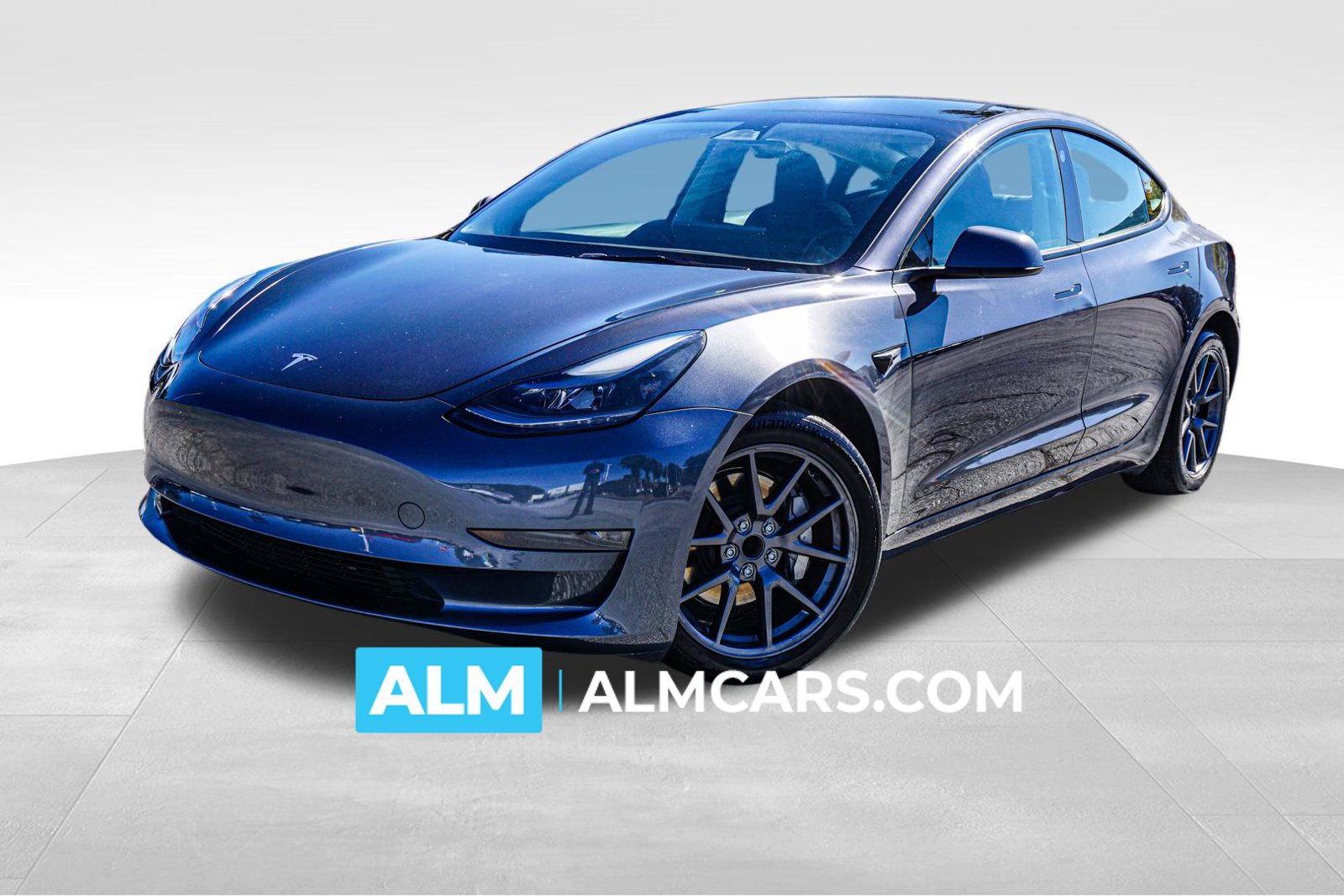 Used 2023 Tesla Model 3 Standard Range RWD image 1