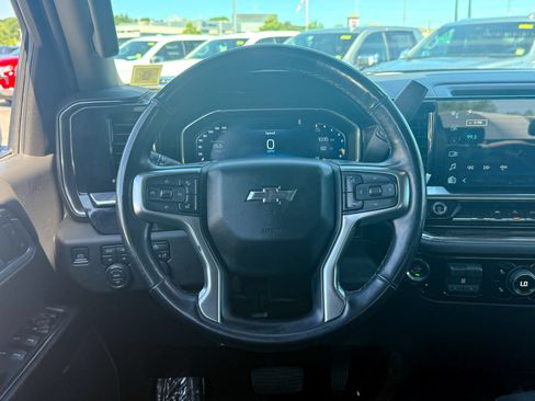 Used 2023 Chevrolet Silverado 1500 RST AWD/4WD image 23