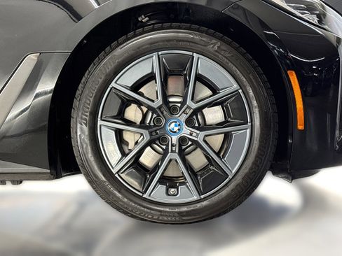 Used 2023 BMW i4 eDrive35 RWD image 12