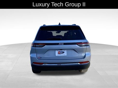 New 2025 Jeep Grand Cherokee Limited w/ Luxury Tech Group II AWD/4WD image 4