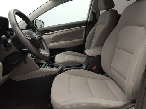 Used 2020 Hyundai Elantra SEL FWD image 17
