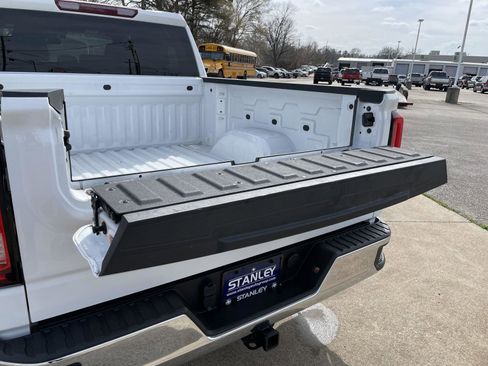 Used 2025 GMC Sierra 1500 SLT image 46