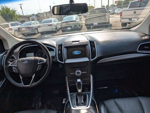 Used 2018 Ford Edge Titanium w/ Technology Package AWD/4WD image 14