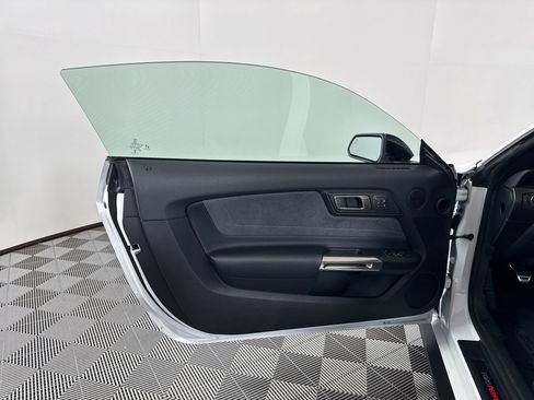 Certified 2020 Ford Mustang Shelby GT350 w/ Technology Package image 35