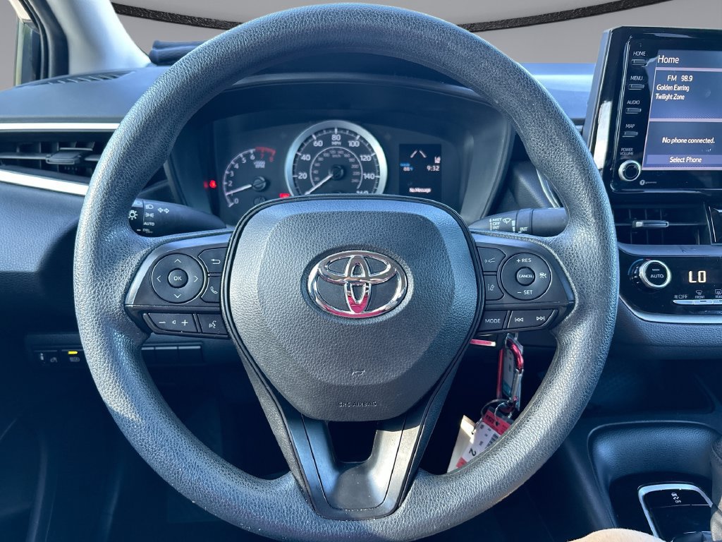 Used 2022 Toyota Corolla LE FWD image 14