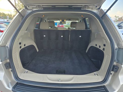 Used 2014 Jeep Grand Cherokee Laredo w/ Quick Order Package 23E image 10