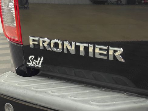 Used 2018 Nissan Frontier PRO-4X AWD/4WD image 41