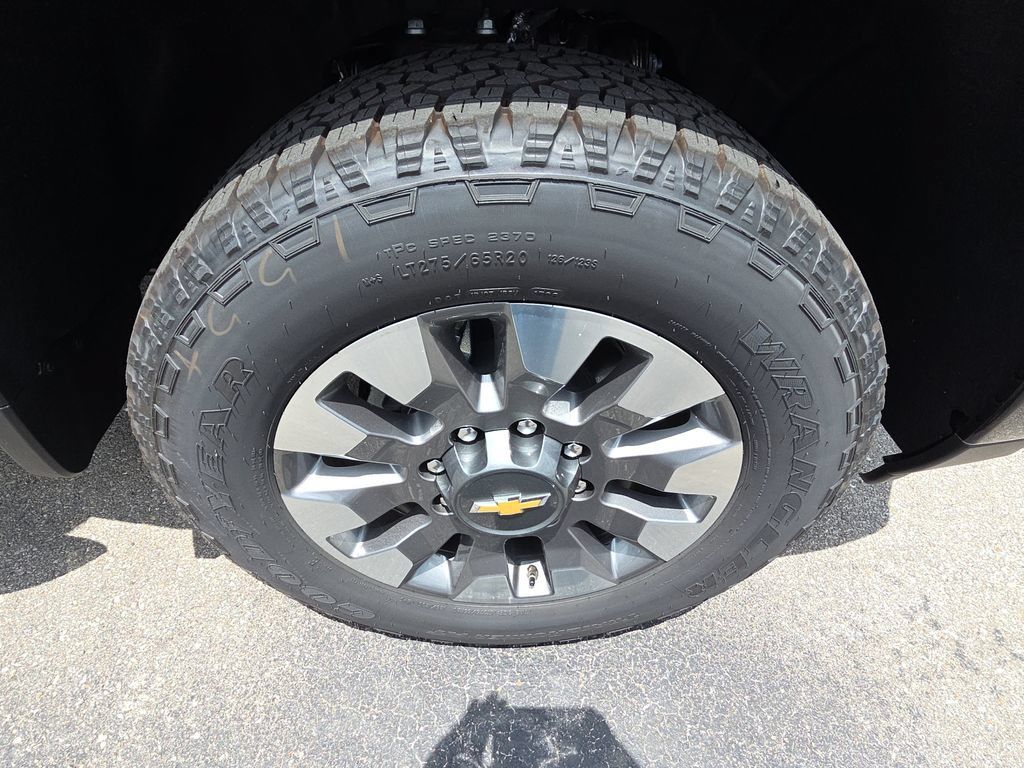 New 2026 Chevrolet Silverado 2500 Custom w/ Custom Value Package AWD/4WD image 11
