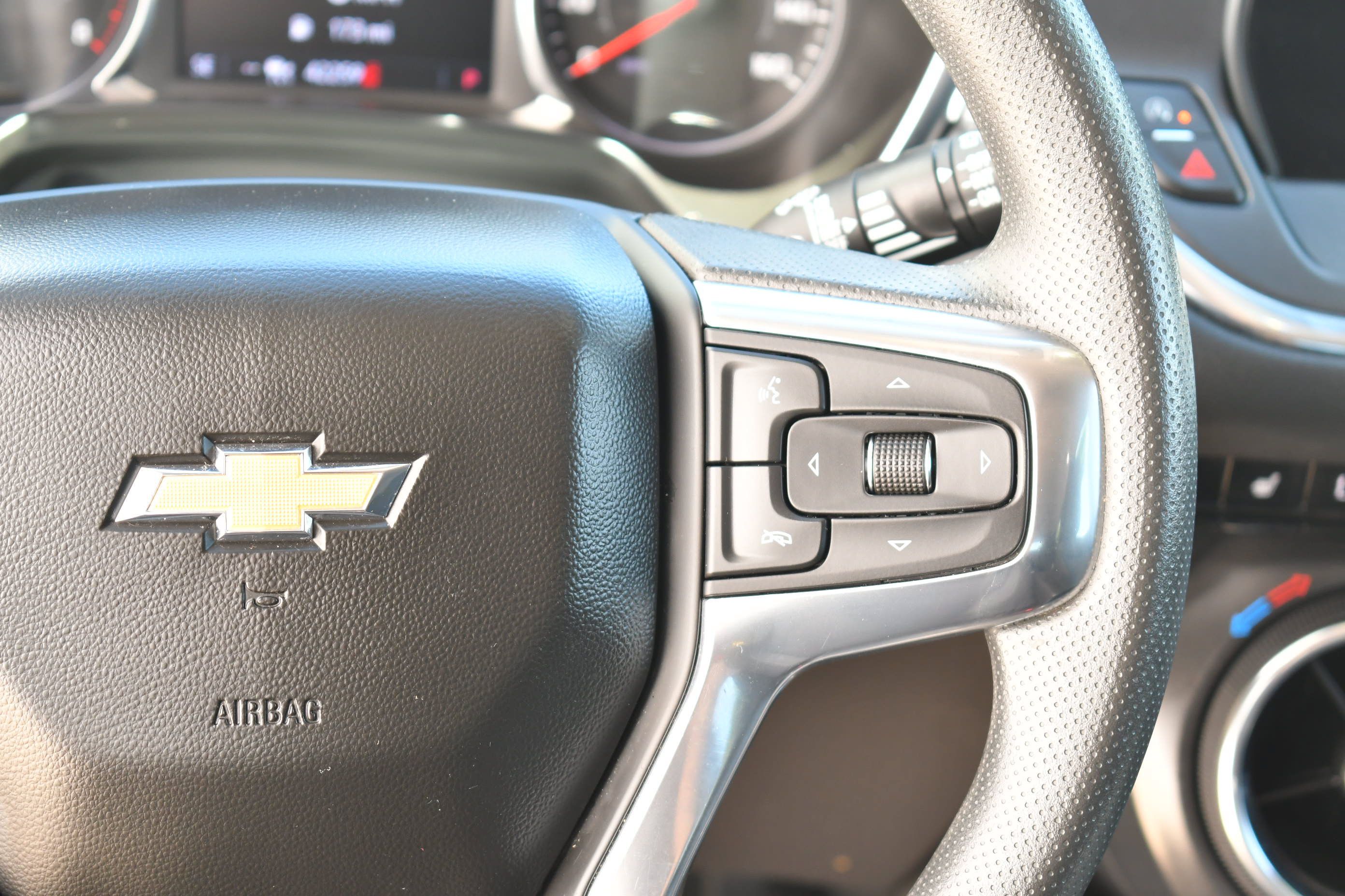 Used 2023 Chevrolet Blazer LT w/ Convenience Package FWD image 20