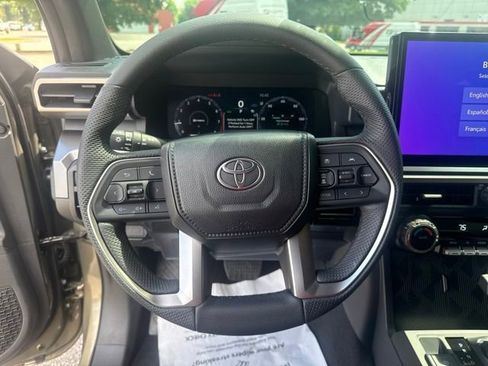 Used 2026 Toyota Tacoma TRD Off-Road AWD/4WD image 29