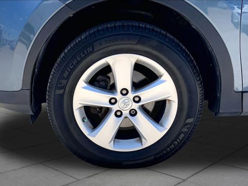 Used 2014 Toyota RAV4 XLE AWD/4WD image 10