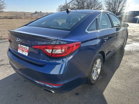 Used 2017 Hyundai Sonata SE image 5