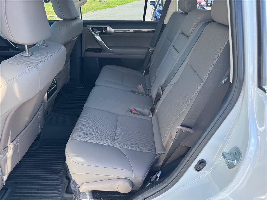 Used 2021 Lexus GX 460 Premium w/ Premium Package AWD/4WD image 10