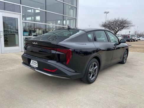 Used 2025 Kia K4 LXS image 5