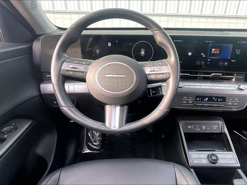 Used 2024 Hyundai Kona Limited image 6