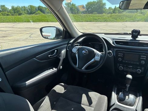 Used 2016 Nissan Rogue SV AWD/4WD image 12