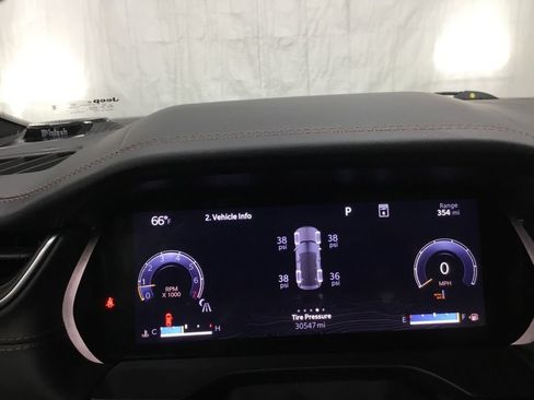Used 2023 Jeep Grand Cherokee Summit w/ Adv Protech Group IV AWD/4WD image 47