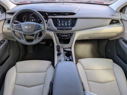 Used 2019 Cadillac XT5 Luxury FWD image 13
