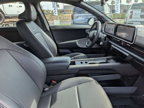 Used 2024 Hyundai Ioniq 6 SEL RWD image 31