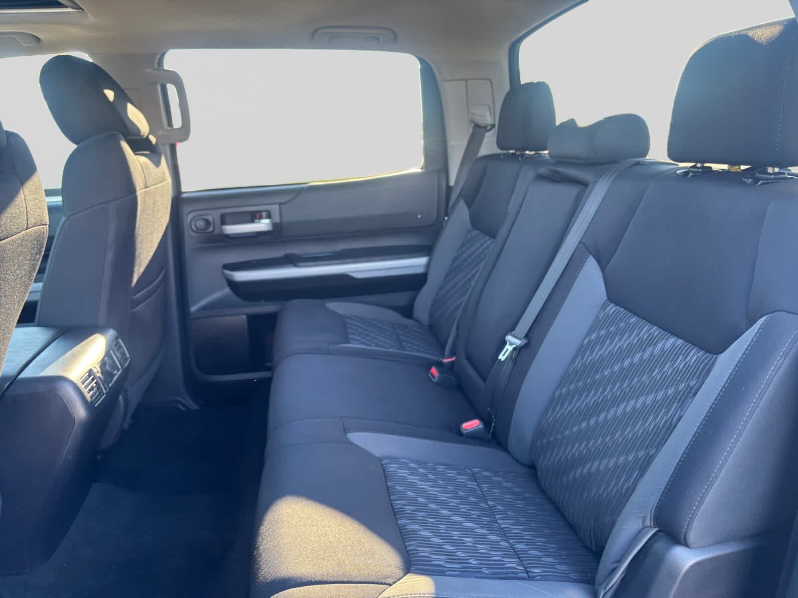 Used 2020 Toyota Tundra 4x4 CrewMax image 17