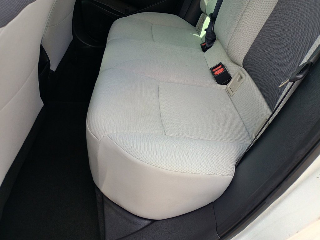 Used 2020 Toyota Corolla L FWD image 15