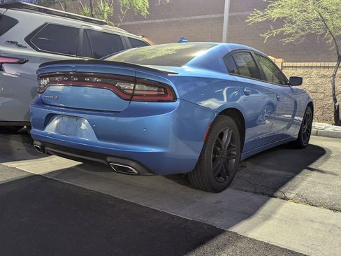 Used 2019 Dodge Charger SXT w/ Plus Group image 4